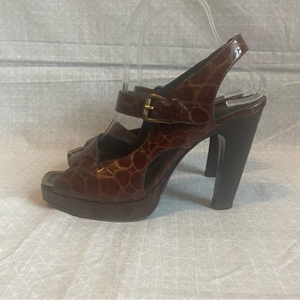Donald J. Pliner Isoka Brown Ostrich Strappy Heels 8 - Picture 4 of 9